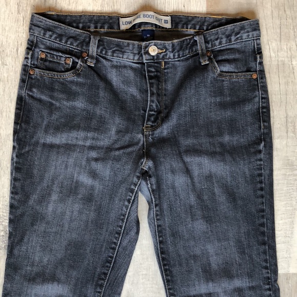 GAP Faded Grey Jean - Picture 3 of 10